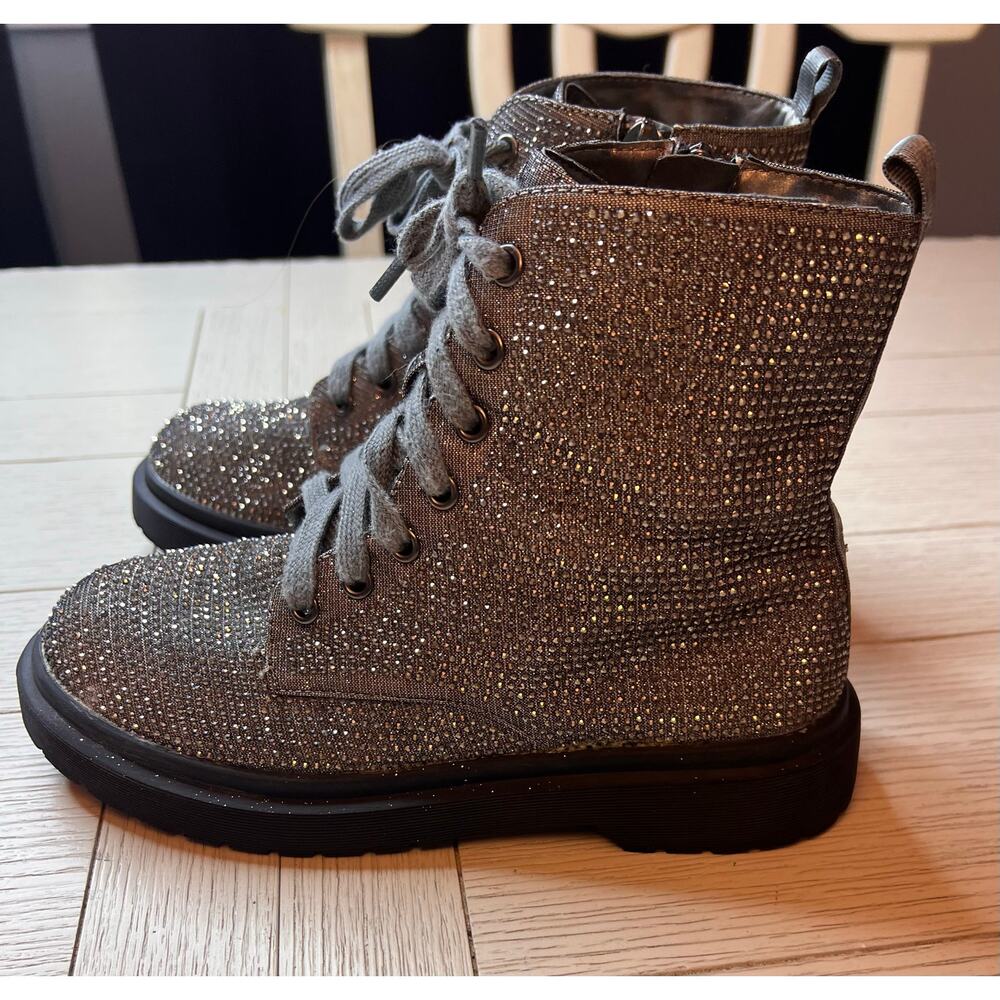 Carvela mini Tada crystal studded combat boot. Block heel, lace up w/ zipper. 7